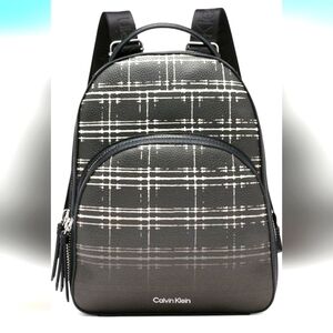 CALVIN KLEIN NWT Estelle Novelty Black & White Backpack